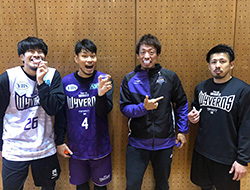 左から、上杉選手、和田選手、柳川選手、中島選手